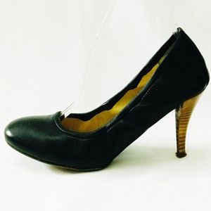 Eva Turner Pumps Elastic Vamp Stretch Collar Black